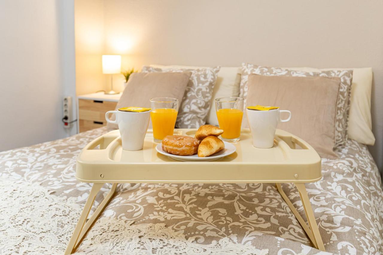 Apartamento A 1 Minuto De La Playa فوينخيرولا المظهر الخارجي الصورة