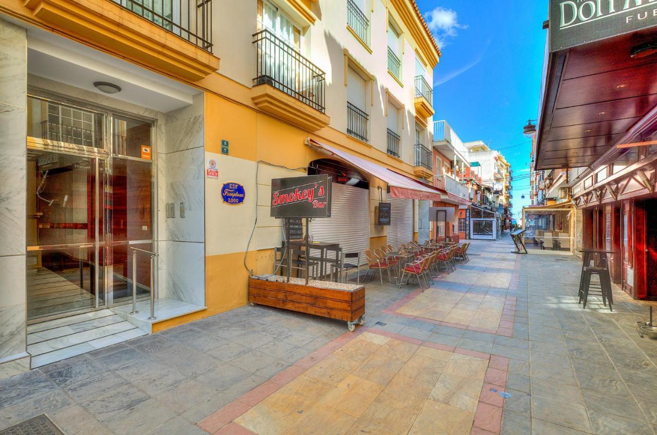 Apartamento A 1 Minuto De La Playa فوينخيرولا المظهر الخارجي الصورة